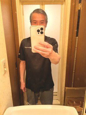 「Champion（チャンピオン）のアイテム（シャツ/ブラウス）」を使った、バツ1 独身おしゃれ大好きオヤジさん（メンズ・173cm）の春コーディネート