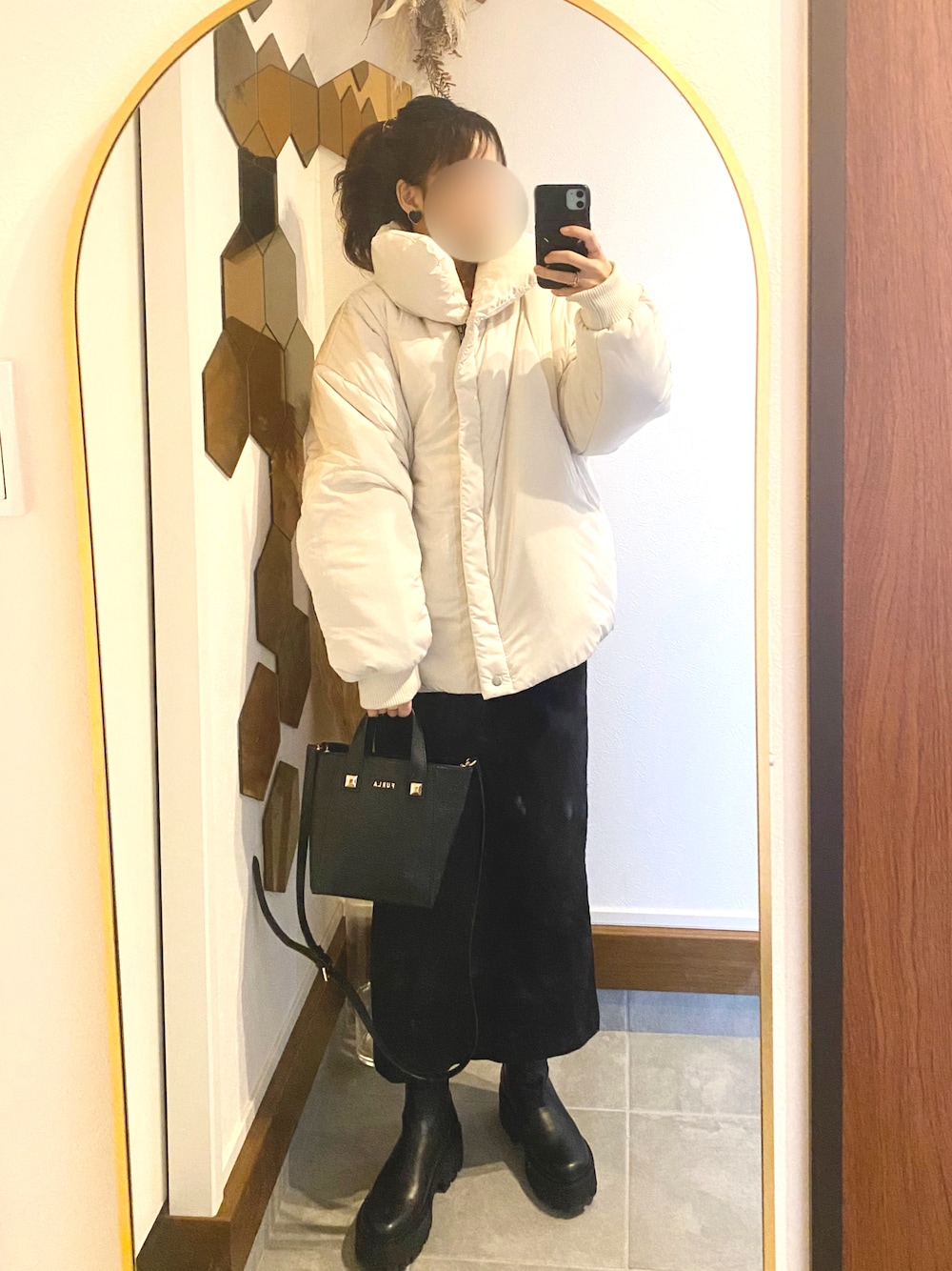 Chi-さんの「2023 12899サイドジップ アンクルブーツ / Side-Zip Ankle Boots（CHARLES & KEITH）」を使ったコーディネートの1枚目の写真
