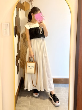 「CAPRICIEUX LE'MAGE（カプリシューレマージュ）のアイテム（キャミソール）」を使った、Chi-さん（レディース・159cm）の秋コーディネート