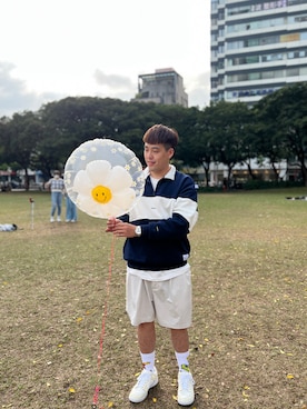 「plain-me（プレインミー）のアイテム（パンツ）」を使った、董奕辰さん（メンズ・172cm）の冬コーディネート