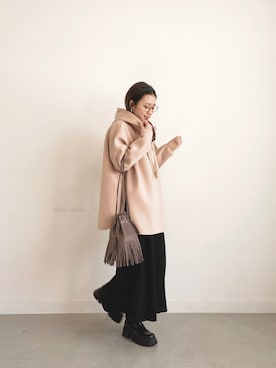 ZARAのアイテムを使った「ボンディングパーカー」の人気