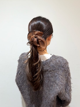 「アイテム（シュシュ）」を使った、miruさん（レディース・163cm）の冬コーディネート