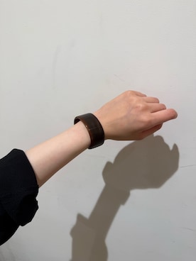 「URBAN RESEARCH DOORS（アーバンリサーチドアーズ）のバッファローバングル（ブレスレット、ブラウン系）」を使った、miruさん（レディース・163cm）の春コーディネート