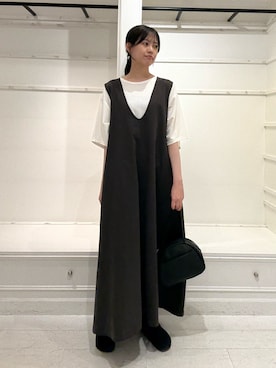 「アイテム（ジャンパースカート）」を使った、miruさん（レディース・163cm）の夏コーディネート