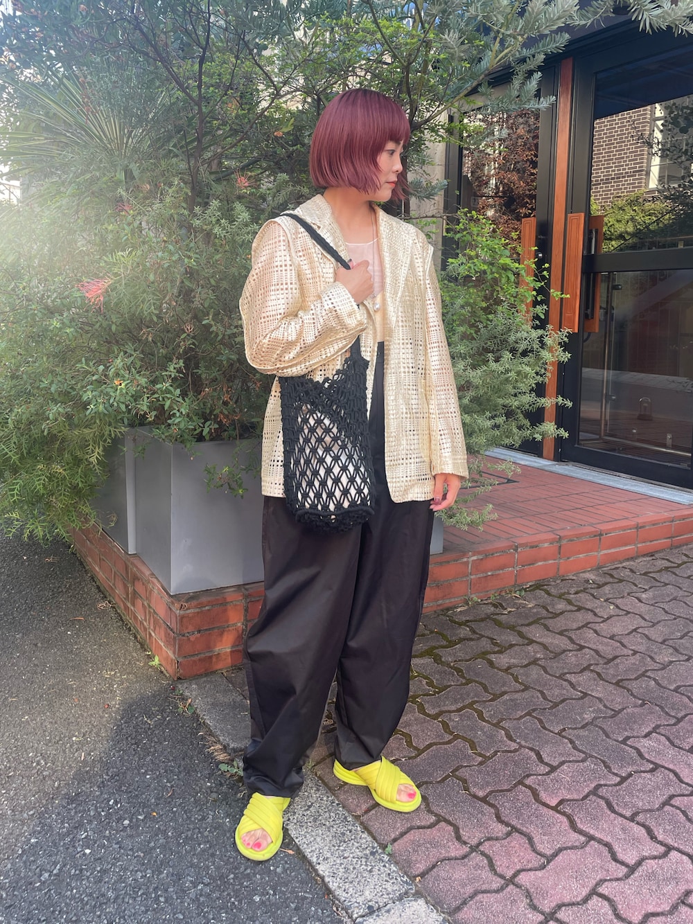 「LA BELLE ETUDEのカーブパンツ（その他パンツ、ブラック系）」を使った、Momoさん（レディース・160cm）の夏コーディネートの1枚目の写真