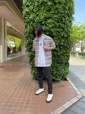 「surt（サート）のアイテム（チノパンツ）」を使った、まことさん（メンズ・169cm）の春コーディネート