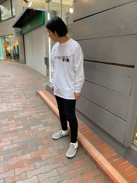 「surt（サート）のアイテム（チノパンツ）」を使った、まことさん（メンズ・169cm）の春コーディネート