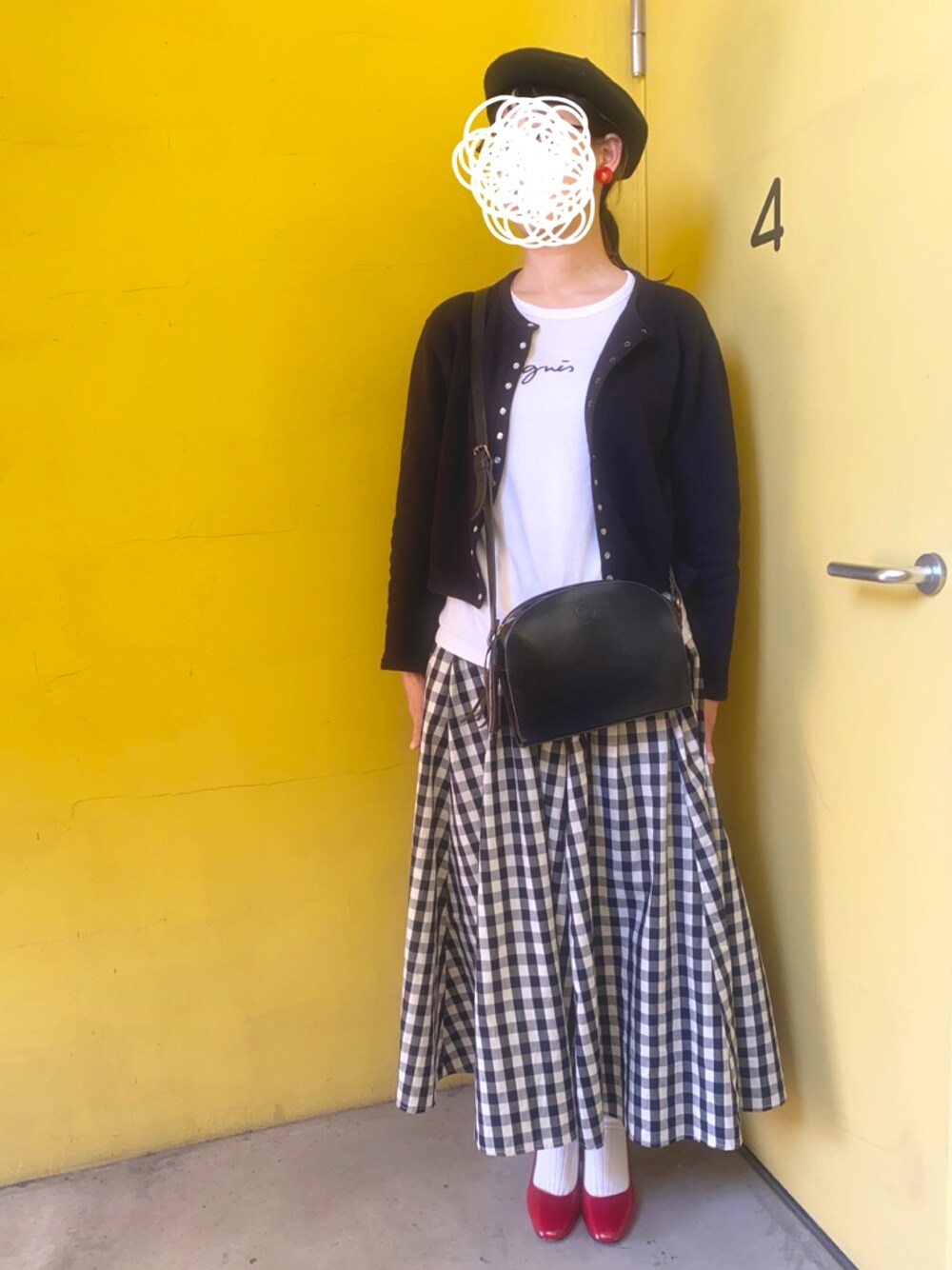 「高身長女子、フレンチカジュアル、モノトーン、ギンガムチェック、はるコーデ」｜「Rouge vifのREBECCA　ベレー帽（ハンチング/ベレー帽、ブラック系）」を使った、4th floorさん（レディース・166cm）の春コーディネートの1枚目の写真