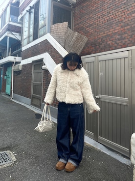 「アイテム（バッグ）」を使った、UNE MANSIONさん（レディース・171cm）の秋コーディネート