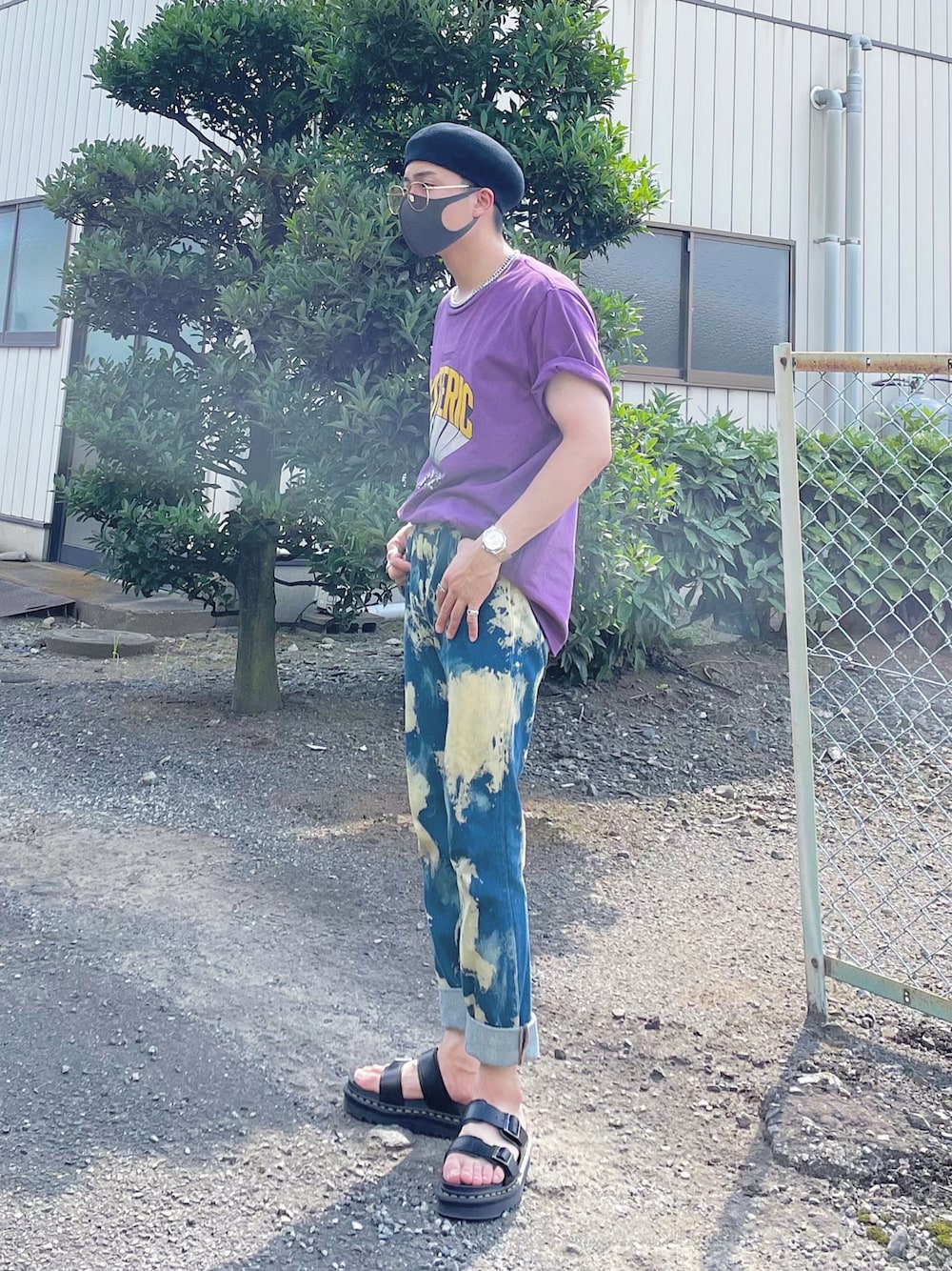 GUCCI（グッチ）の「Gucci Slim-Fit Studded Acid-Washed Denim