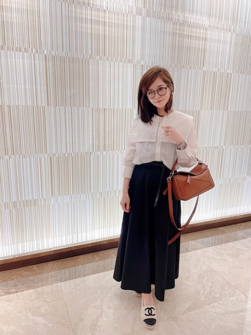 【コーデのアクセントに】 LOEWE ショルダーバッグ グリーン コーデのアクセントに】 LOEWE ショルダーバッグ グリーン LOEWE