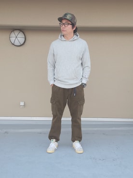 「ファッションの力を信じよう」｜「アイテム（腕時計）」を使った、がんばるパパさん（メンズ・182cm）の秋コーディネート