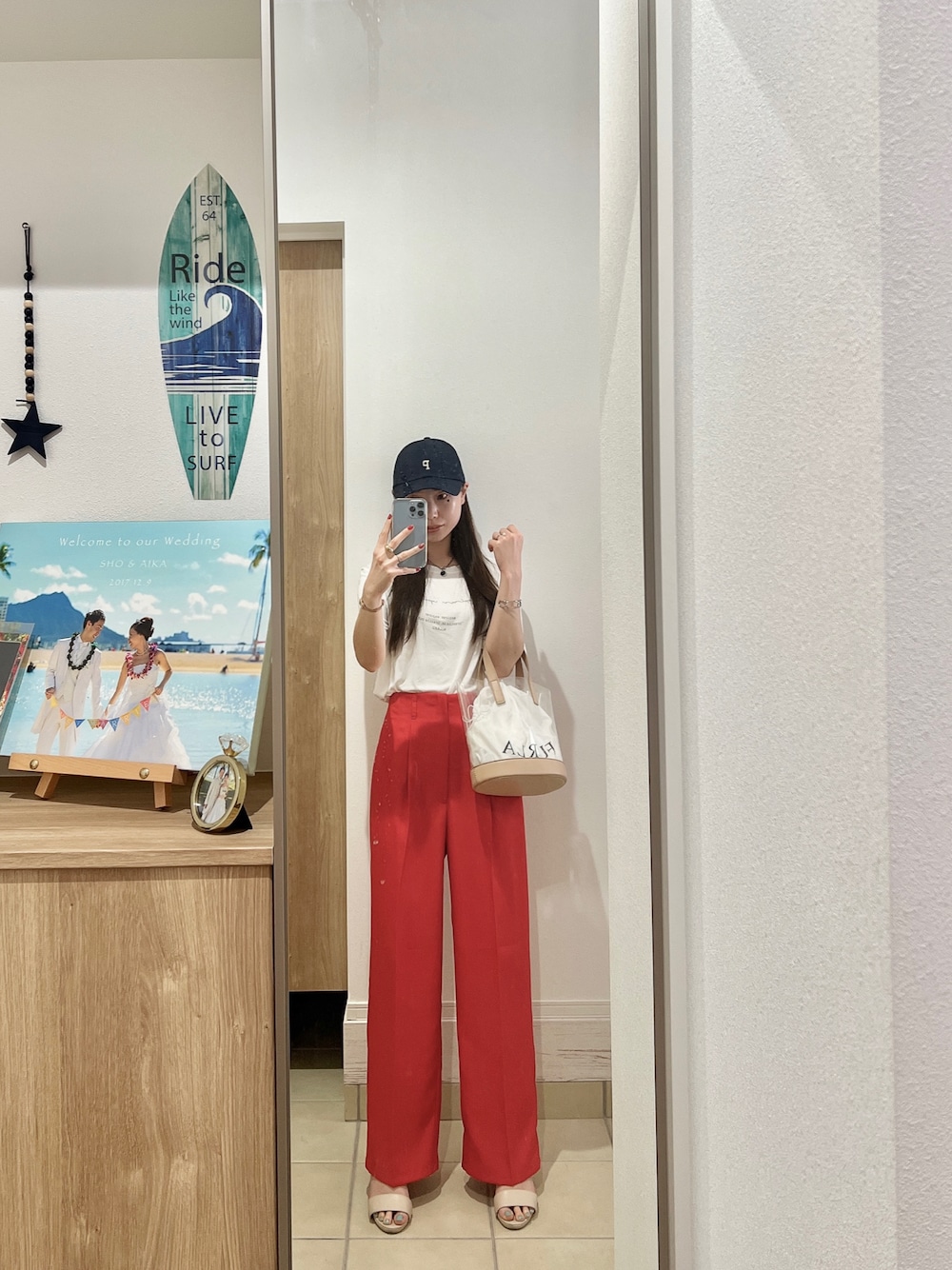 「夏コーデ、カジュアル、オトナ女子、プチプラ、おしゃれさんと繋がりたい、シンプルコーデ、今日のコーデ、デイリーカジュアル、ワイドパンツ、ハイウエスト、カラーパンツ、カラーコーデ、ootd、outfit」｜「GUのアイテム（キャップ、ブルー系）」を使った、Aika さん（レディース・164cm）の夏コーディネートの1枚目の写真