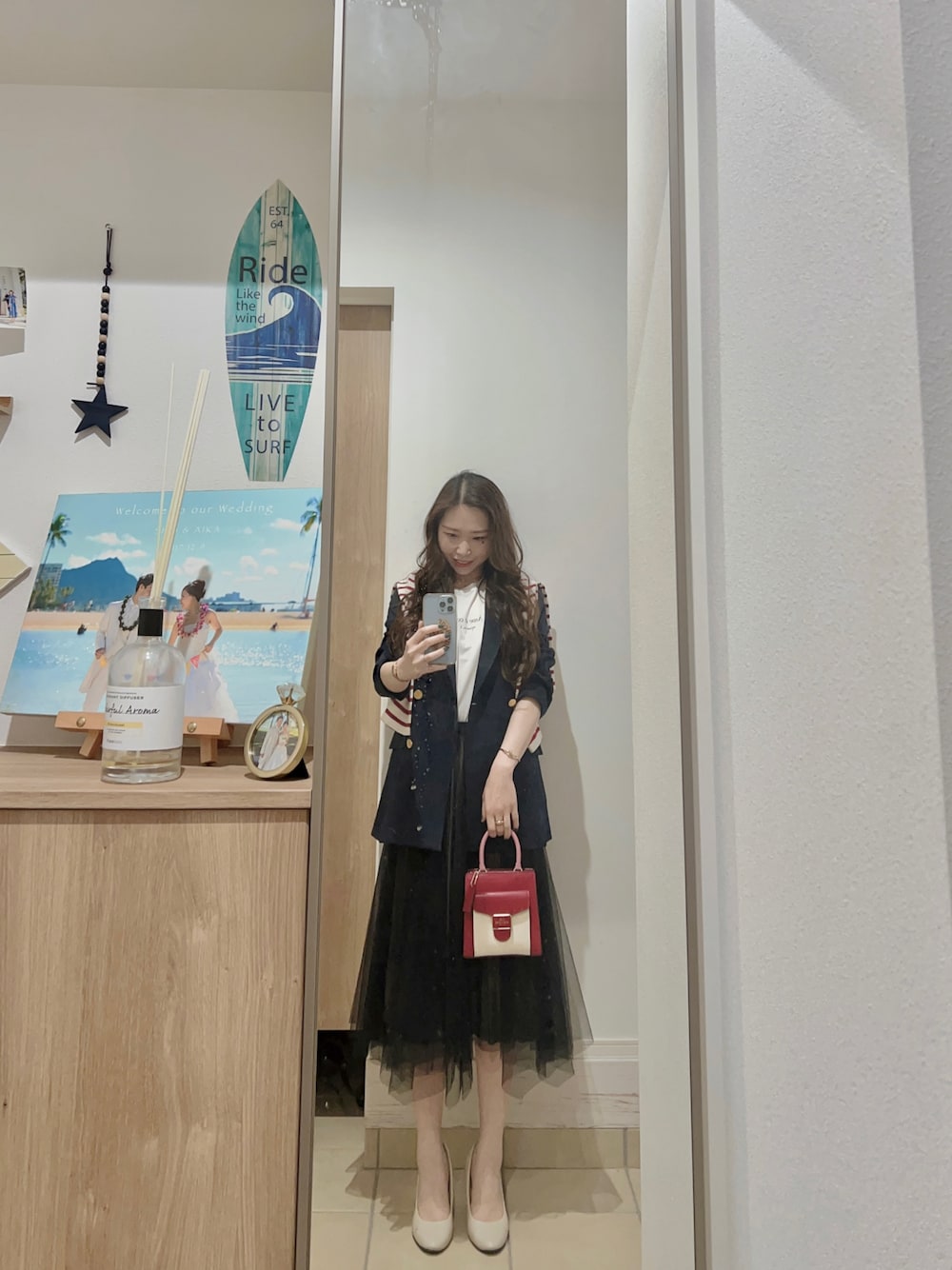 「大人カジュアル、今日のコーデ、韓国ファッション、シンプル、ボーダー、おしゃれさんと繋がりたい、大人コーデ、おでかけコーデ、ootd、ジャケット、プチプラ、プチプラコーデ、きれいめカジュアル、スカート」｜「OZOCのアイテム（Tシャツ/カットソー、ホワイト系）」を使った、Aika さん（レディース・164cm）の春コーディネートの1枚目の写真