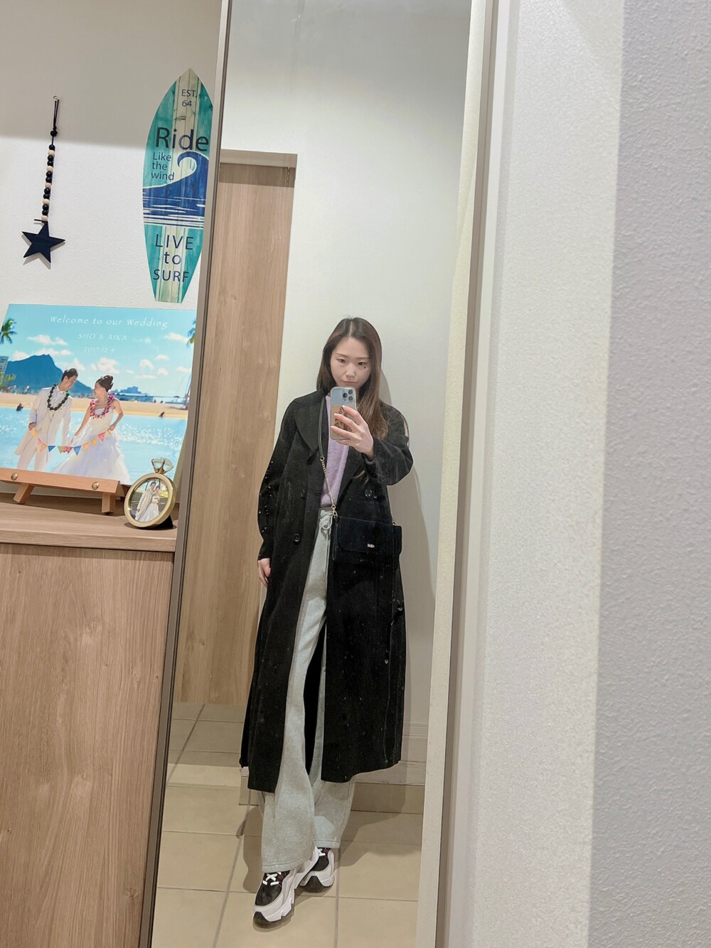 「オトナ女子、ラフコーデ、リラックススタイル、プチプラコーデ、スウェット、おしゃれさんと繋がりたい、オトナカジュアル、きれいめカジュアル、outfit、ootd、スニーカーコーデ」｜「GUのアイテム（スウェットパンツ、グレー系）」を使った、Aika さん（レディース・164cm）の春コーディネートの1枚目の写真
