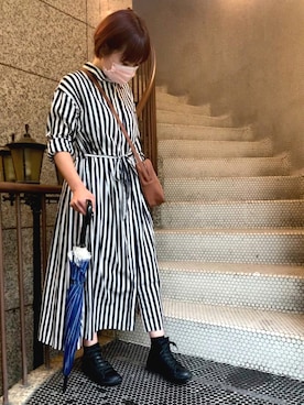 「ストライプ」｜「アイテム（レインシューズ）」を使った、emiさん（レディース・155cm）の秋コーディネート
