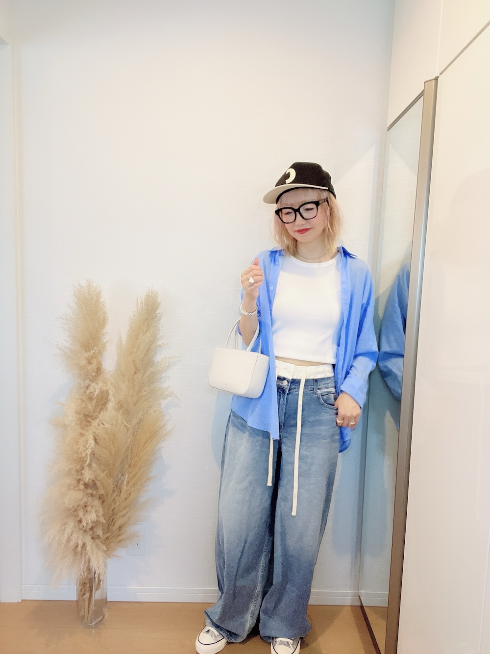 「夏コーデ、デニム、カジュアル、大人カジュアル、オトナカジュアル、オトナ女子、ママコーデ、ootd、outfit、キャップ、めがね、お洒落さんとつながりたい、スニーカー」｜「Ch!iii BAGのアイテム（キャップ、ブルー系）」を使った、E♡RIさん（レディース・160cm）の夏コーディネートの1枚目の写真
