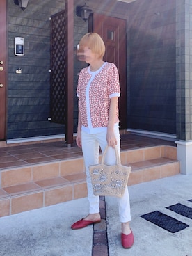 カーディガン ボレロを使った 白パンツ のレディース人気ファッションコーディネート Wear