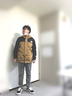 「春服デビュー宣言」｜「アイテム（マウンテンパーカー）」を使った、ノエルさん（メンズ・173cm）の春コーディネート