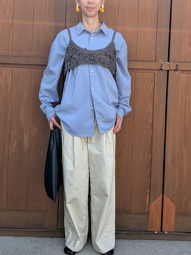 「anuke（アンヌーク）のWide Chino Pants（その他パンツ、ホワイト系）」を使った、さおりんこさん（レディース・165cm）の春コーディネート
