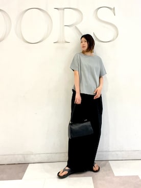 「OOFOS（ウーフォス）のOOFOS　OORIGINAL（サンダル）」を使った、hanaさん（レディース・163cm）の夏コーディネート