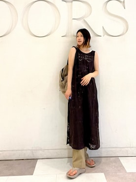 「URBAN RESEARCH DOORS（アーバンリサーチドアーズ）のハイウエストストレッチチノパンツ（チノパンツ、ベージュ系）」を使った、hanaさん（レディース・163cm）の夏コーディネート