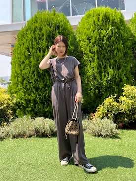 「URBAN RESEARCH DOORS（アーバンリサーチドアーズ）のアイテム（オールインワン・サロペット）」を使った、hanaさん（レディース・163cm）の夏コーディネート