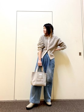 「URBAN RESEARCH DOORS（アーバンリサーチドアーズ）のプードルボアカーディガン（カーディガン/ボレロ）」を使った、hanaさん（レディース・163cm）の秋コーディネート