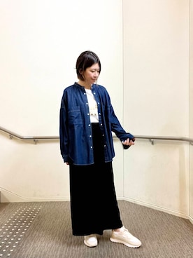 「イチ推しデニムコーデ」｜「アイテム（Tシャツ/カットソー）」を使った、hanaさん（レディース・163cm）の秋コーディネート