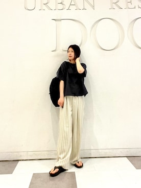 「URBAN RESEARCH DOORS（アーバンリサーチドアーズ）のヘムドロストプルオーバー（Tシャツ/カットソー、グレー系）」を使った、hanaさん（レディース・163cm）の春コーディネート
