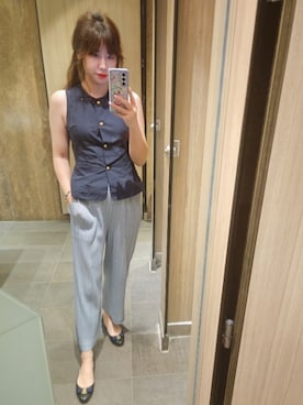 「アイテム（バレエシューズ）」を使った、T i n a.さん（レディース・165cm）の冬コーディネート