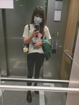 「COOLなこのコが仲間入り」｜「アイテム（その他アウター）」を使った、T i n a.さん（レディース・165cm）の春コーディネート