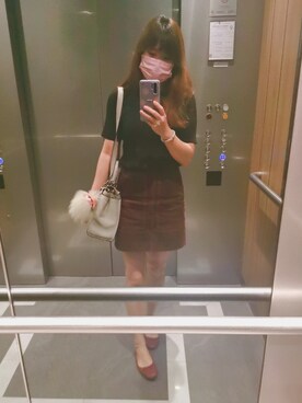 「FENDI」｜「アイテム（スウェット）」を使った、T i n a.さん（レディース・165cm）の秋コーディネート