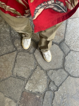 「CONVERSE（コンバース）のアイテム（スニーカー、ホワイト系）」を使った、TKMさん（メンズ・169cm）の夏コーディネート