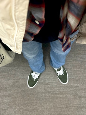 「VANS（バンズ）のアイテム（スニーカー、グリーン系）」を使った、TKMさん（メンズ・169cm）の冬コーディネート