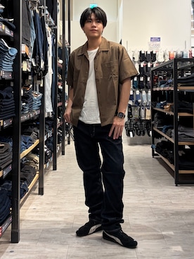 「Levi's（リーバイス）のLevi's(リーバイス)５０５レギュラー（デニムパンツ、ブルー系）」を使った、Right-on  よしきさん（メンズ・175cm）の夏コーディネート
