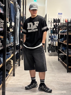 「Right-on（ライトオン）のRefurbish(リファービッシュ)グラフィックロゴジャガードニットＴシャツ（ニット/セーター、ブラック系）」を使った、Right-on  よしきさん（メンズ・175cm）の夏コーディネート