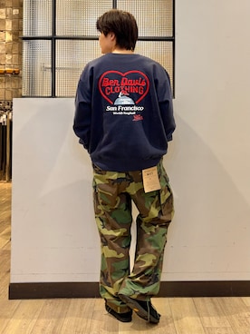 「BACK NUMBER（バックナンバー）の【THE WORLD CARGO】M－65 カーゴパンツ／アメリカ軍モデル（その他パンツ、グリーン系）」を使った、Right-on  よしきさん（メンズ・175cm）の秋コーディネート