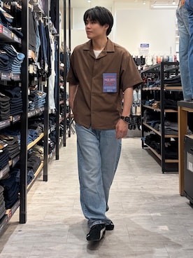 「Levi's（リーバイス）のLevi's(リーバイス)５６５ルーズストレート（デニムパンツ、ブルー系）」を使った、Right-on  よしきさん（メンズ・175cm）の夏コーディネート
