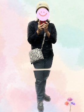 「UNIQLO（ユニクロ）のアイテム（デニムパンツ、ブルー系）」を使った、maririnさん（レディース・158cm）の秋コーディネート