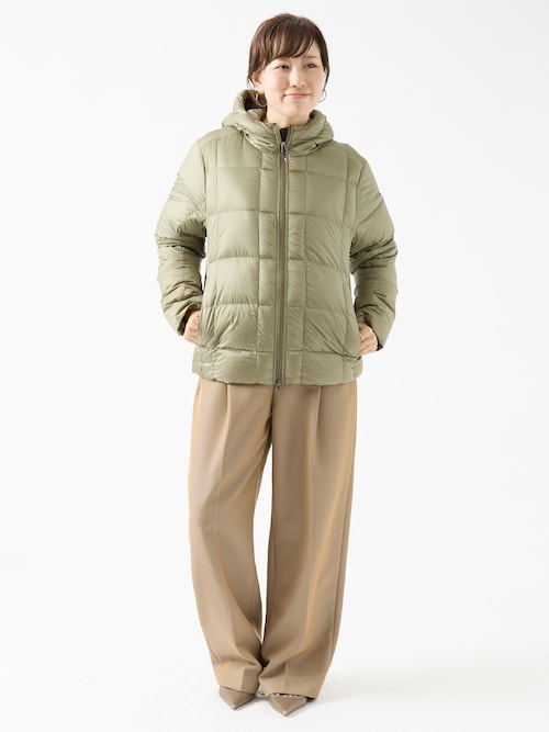 COS ダウンジャケット　ライトグリーン 新品未使用 COS ダウンジャケット ライトグリーン 新品未使用 COS