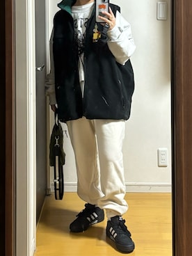 「RAGEBLUE（レイジブルー）のアイテム（スウェット）」を使った、machikoさん（レディース・155cm）の冬コーディネート