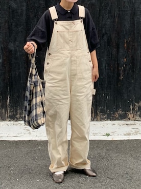 「UNIVERSAL OVERALL（ユニバーサルオーバーオール）のアイテム（サロペット/オーバーオール）」を使った、machikoさん（レディース・155cm）の秋コーディネート