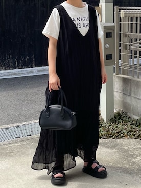 「カラーソックス」｜「アイテム（ジャンパースカート）」を使った、machikoさん（レディース・155cm）の夏コーディネート