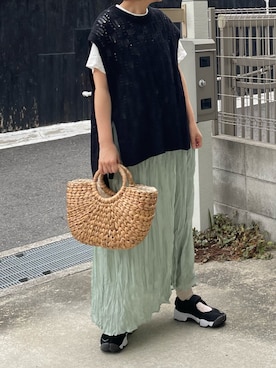 「アイテム（かごバッグ）」を使った、machikoさん（レディース・155cm）の夏コーディネート