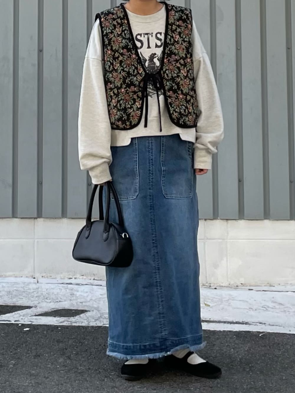 niko and（ニコアンド）の「[niko and JEANS 2023AW]V
