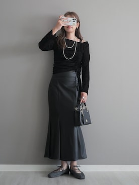 「アイテム（ピアス（両耳用））」を使った、miiさん（レディース・162cm）の秋コーディネート