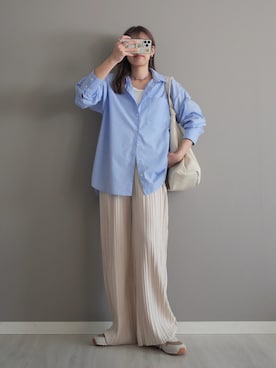 「reca（レカ）のアソートオーバーサイズベーシックシャツ（シャツ/ブラウス、ブルー系）」を使った、miiさん（レディース・162cm）の春コーディネート