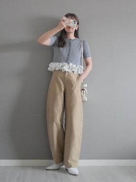 「tiptop（ティップトップ）の裾布帛ペプラムカーディガン（カーディガン/ボレロ、グレー系）」を使った、miiさん（レディース・162cm）の春コーディネート