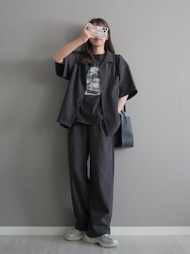 「THE CRAFT CREW PRODUCTS（ザクラフトクループロダクツ）の【UNNOTICEシリーズ】＜セットアップ対応＞ドライタッチ リネンライク 半袖オープンカラーシャツ / UVカット・クイックドライ【THE CRAFT CREW PRODUCTS】（シャツ/ブラウス、グレー系）」を使った、miiさん（レディース・162cm）の春コーディネート